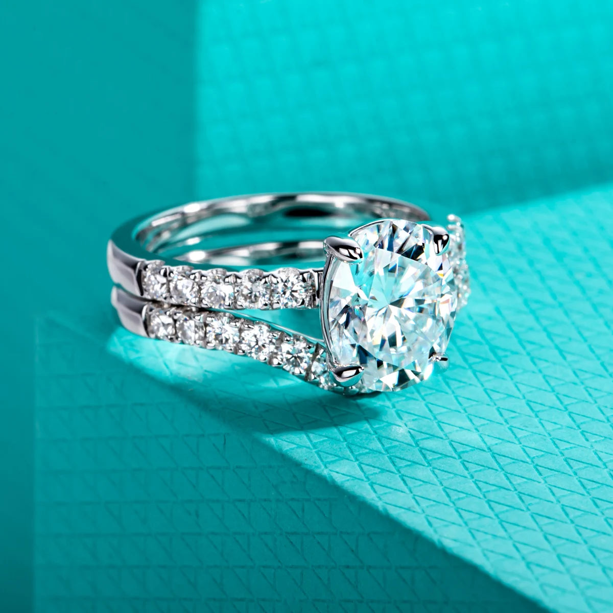 3.64ct Oval Cut D-Color Moissanite Bridal Ring Set - 925 Sterling Silver