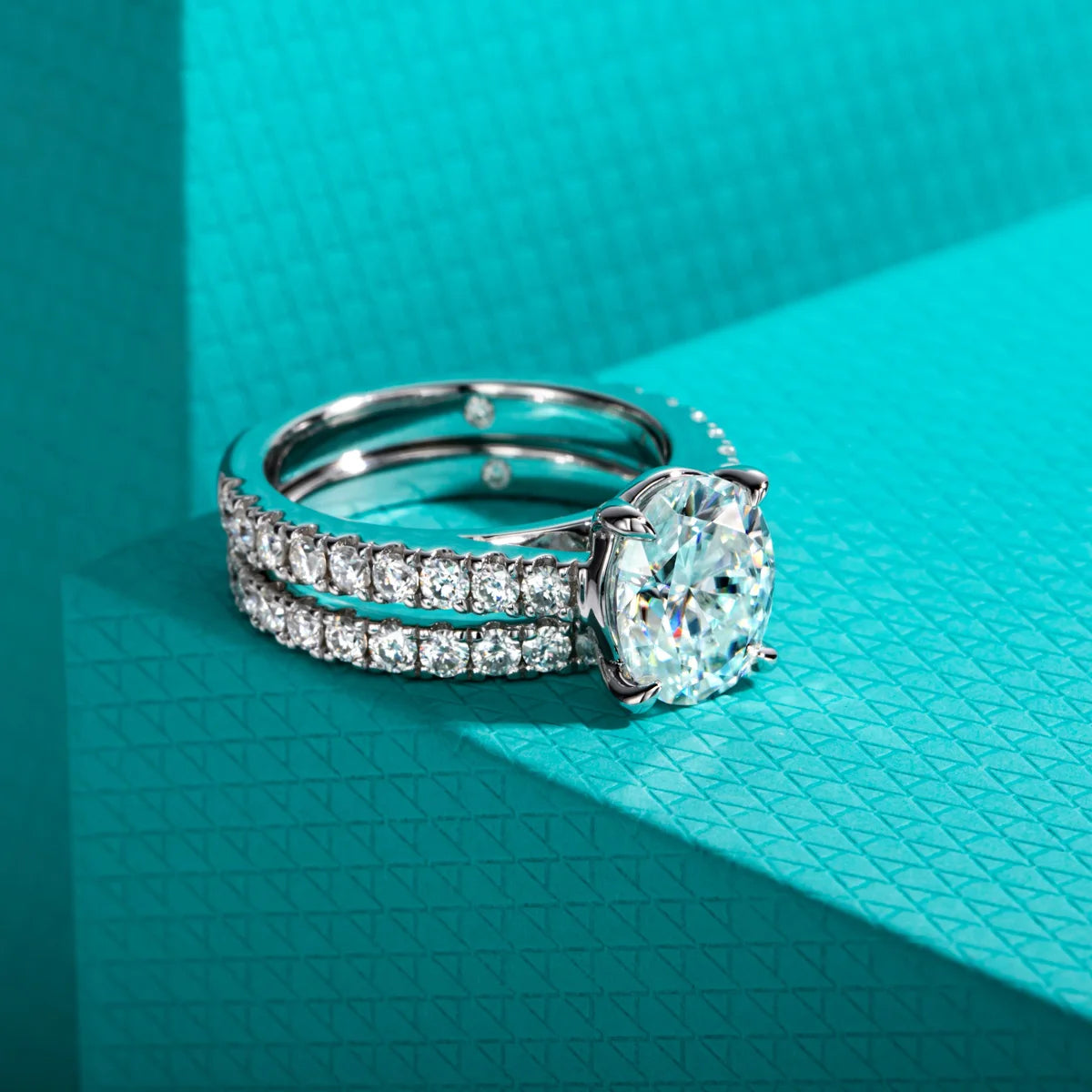 3ct Oval Cut D-Color Moissanite Bridal Ring Set - 925 Sterling Silver