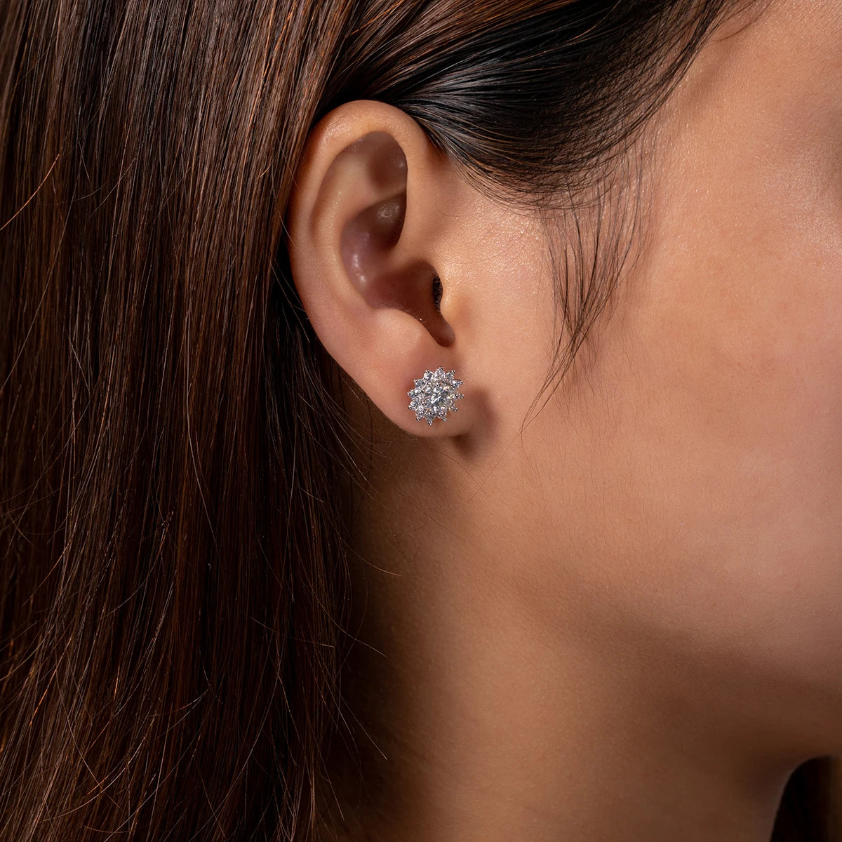 1ct D-Color Moissanite Sunflower Stud Earrings - 925 Sterling Silver