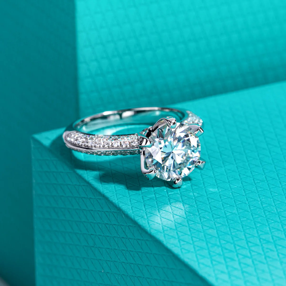 3ct Round Cut D-Color Moissanite Engagement Ring - 925 Sterling Silver