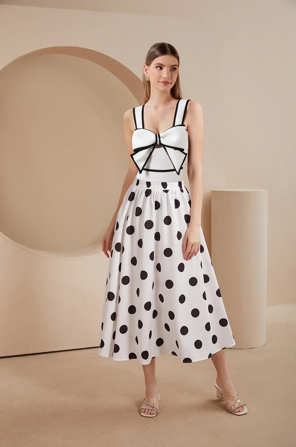 3D Bow-Tie Decor Swimsuit - Black and White Beachwear