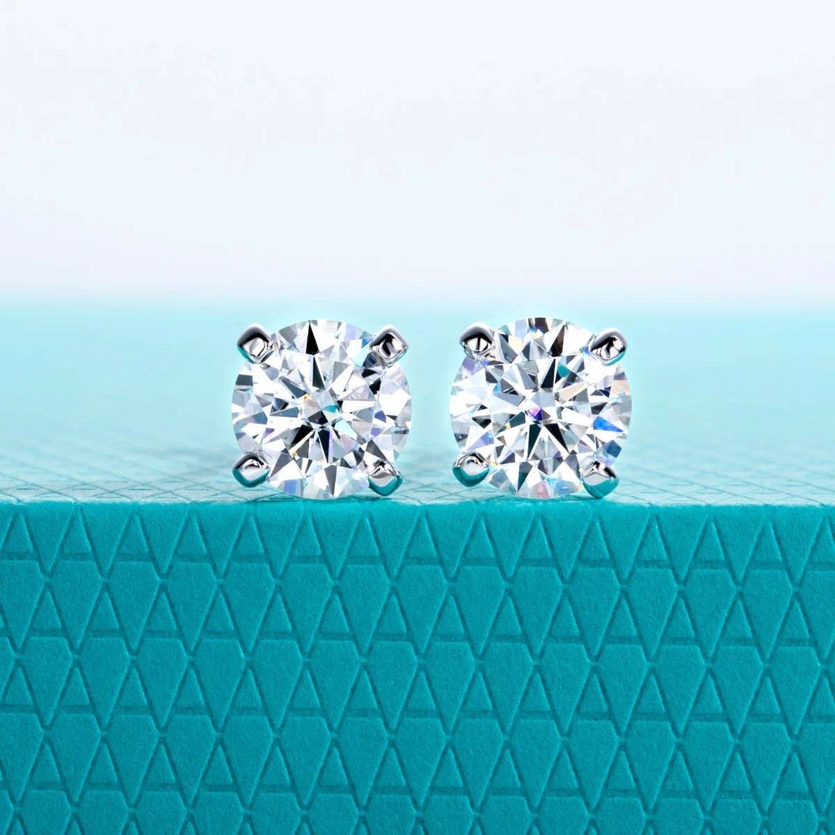 1ct D-Color Moissanite Stud Earrings - 925 Silver 18K Gold Plated