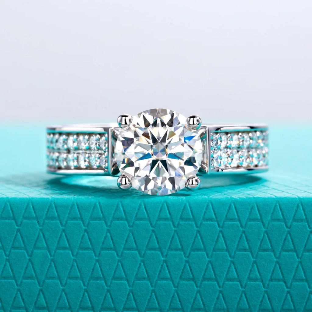 2ct Round Cut D-Color Moissanite Engagement Ring - 925 Sterling Silver