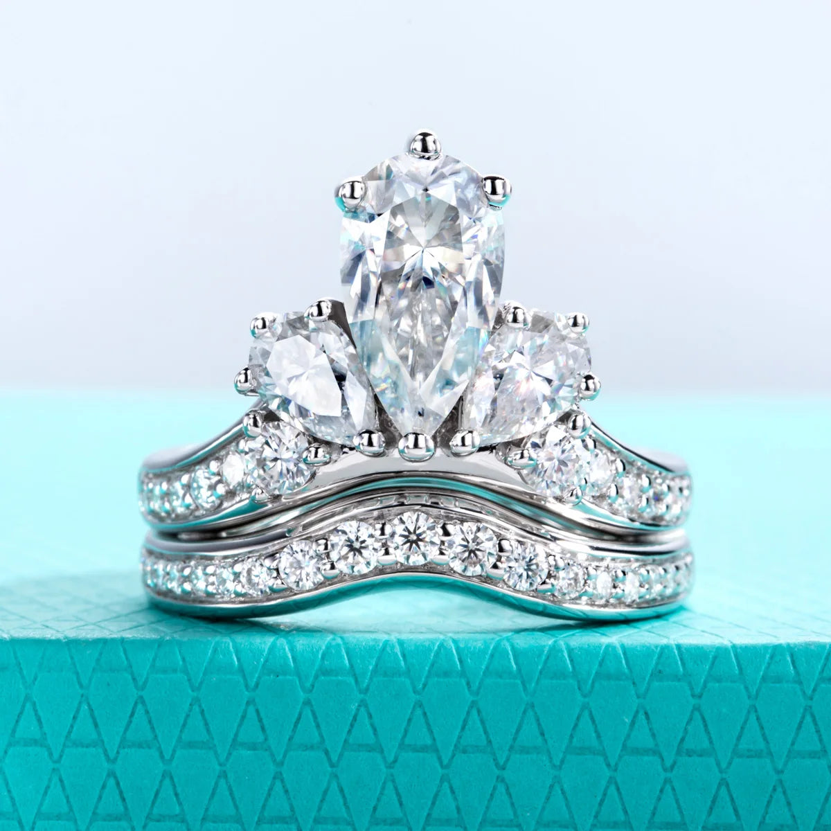 3.78ct Pear Cut D-Color Moissanite Bridal Ring Set - 925 Sterling Silver